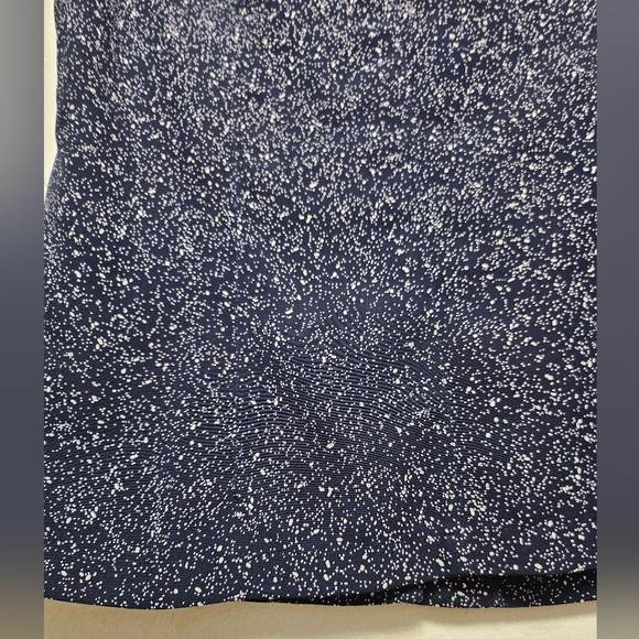 Rodier Blouse Button Up Navy Blue V-Neck Side Slits Sz L France - Picture 7 of 10